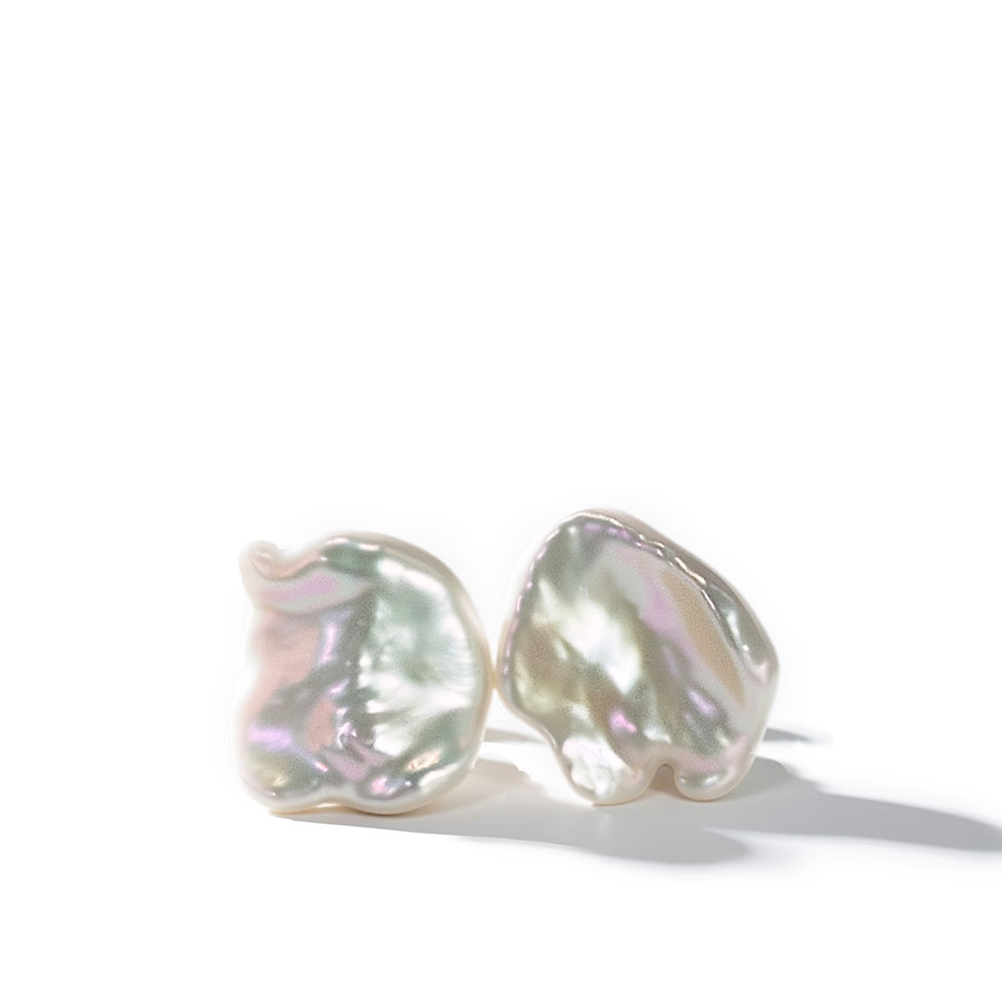 Baroque Petal Studs 幻彩花瓣耳釘